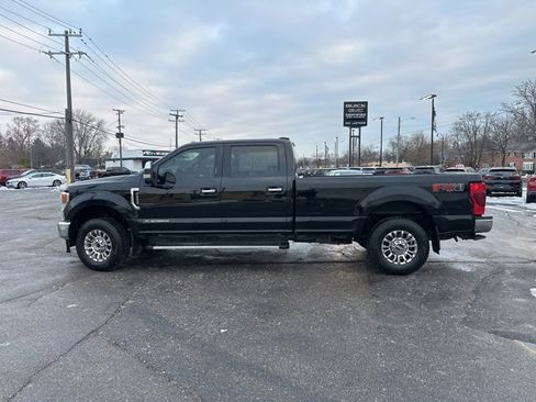 Used 2022 Ford F250 XLT w/ XLT Premium Package image 8