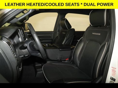 Used 2025 RAM 1500 Laramie AWD/4WD image 3