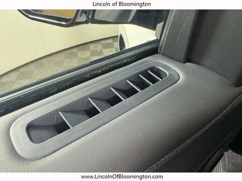 New 2026 Lincoln Navigator L Reserve AWD/4WD image 41