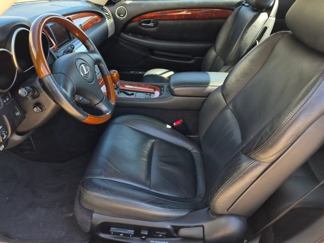 Used 2005 Lexus SC 430 Convertible RWD image 14