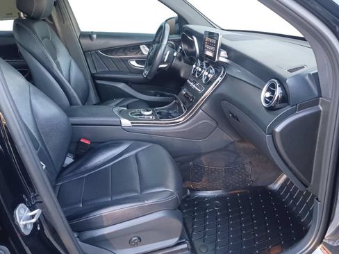 Used 2018 Mercedes-Benz GLC 300 4MATIC image 24