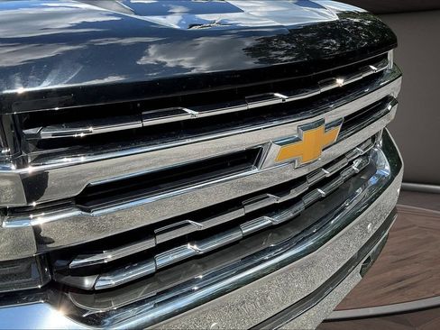 Used 2022 Chevrolet Silverado 1500 LTZ AWD/4WD image 36