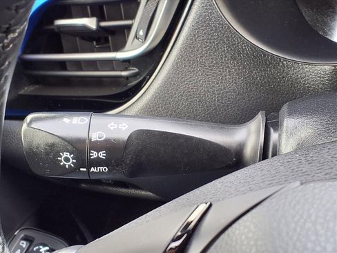 Used 2021 Toyota C-HR LE image 22