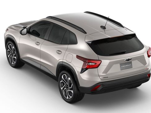 New 2026 Chevrolet Trax RS FWD image 2