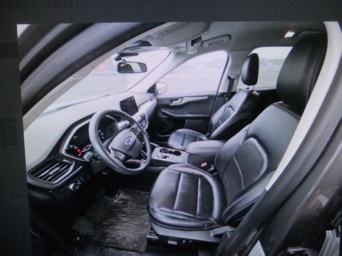 Used 2021 Ford Escape SEL image 8