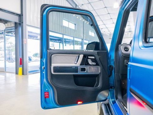 Used 2025 Mercedes-Benz G 63 AMG AMG G 63 - FACTORY MATTE PAINT image 11