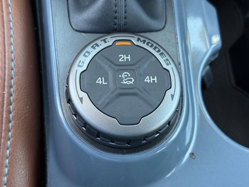 Used 2023 Ford Bronco Outer Banks image 24