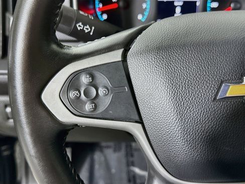 Used 2022 Chevrolet Colorado LT w/ LT Convenience Package RWD image 14