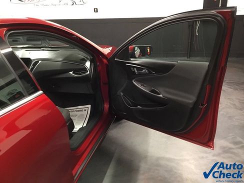 Used 2021 Chevrolet Malibu RS FWD image 39