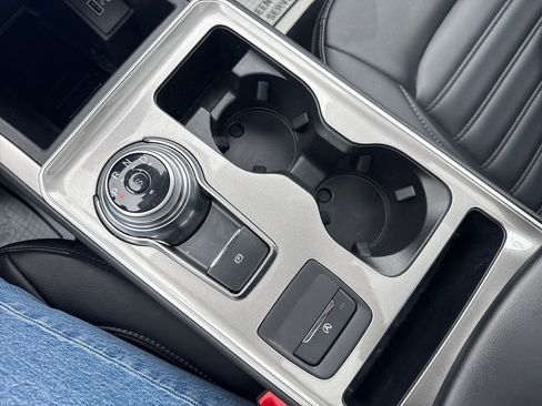 Used 2024 Ford Edge SEL w/ Convenience Package image 43