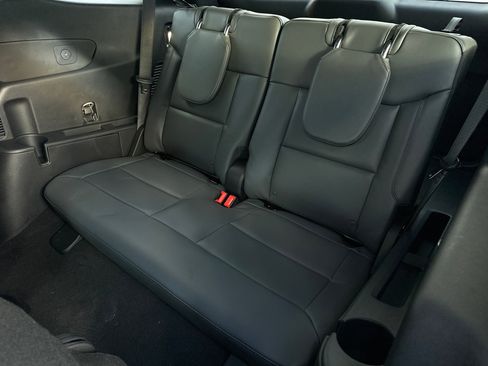 New 2026 Ford Explorer Active w/ Active Comfort Package image 17