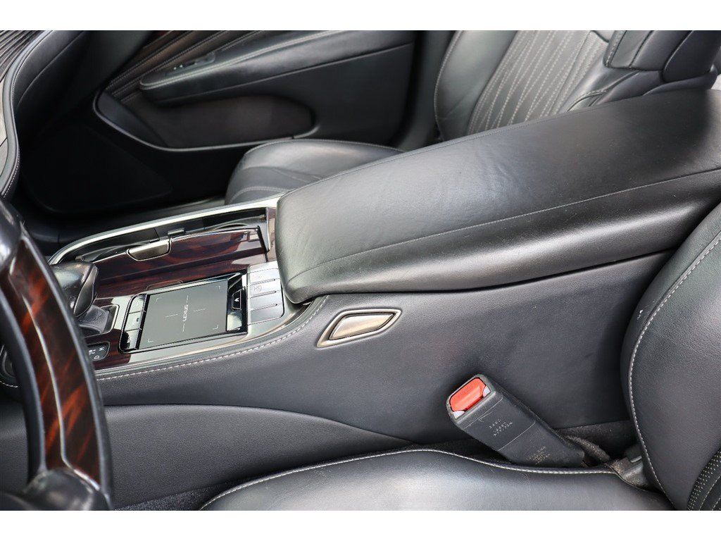 Used 2018 Lexus LS 500 AWD w/ Interior Upgrade Package image 19