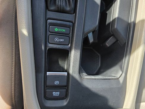 Used 2023 Honda Accord EX image 19