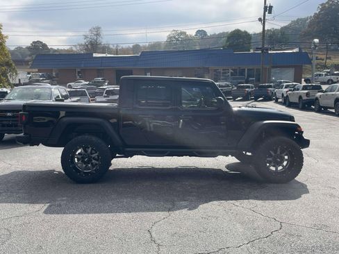 Used 2020 Jeep Gladiator Sport w/ Quick Order Package 24S image 8