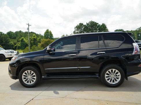 Used 2017 Lexus GX 460 Premium AWD/4WD image 24
