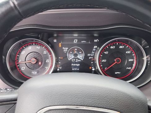 Used 2023 Dodge Charger SXT image 13