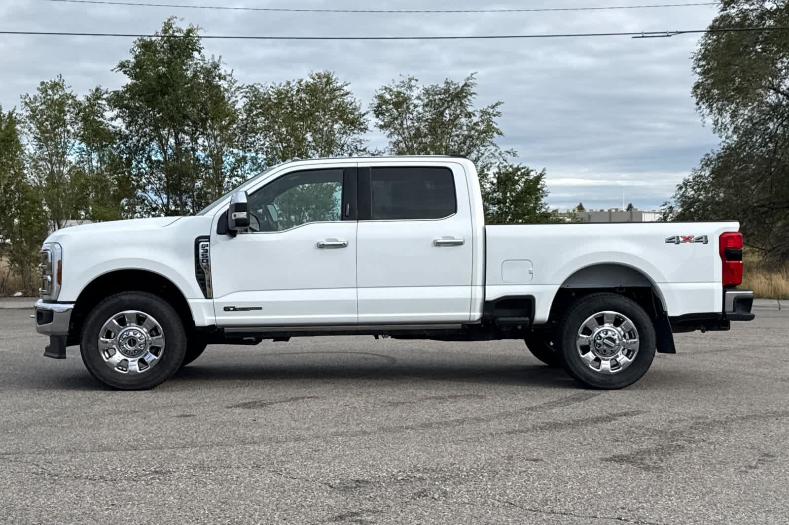 Certified 2024 Ford F350 Lariat w/ Chrome Package AWD/4WD image 5