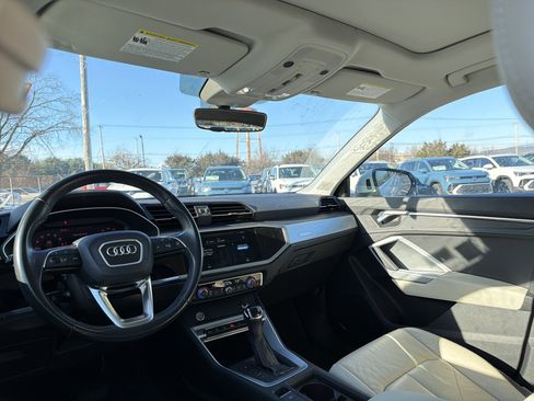 Used 2019 Audi Q3 2.0T Premium image 15