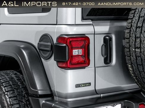 Used 2021 Jeep Wrangler Unlimited Sport image 36