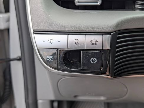 Certified 2024 Hyundai Ioniq 5 SEL RWD image 32