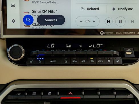 Used 2024 Toyota Tundra 1794 Edition image 27