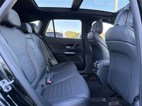 New 2025 Mercedes-Benz GLC 300 4MATIC image 17
