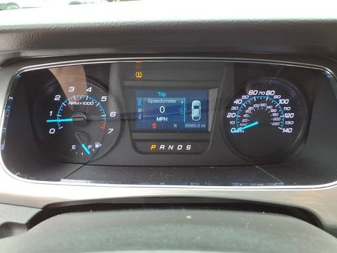 Used 2018 Ford Taurus SEL FWD image 17