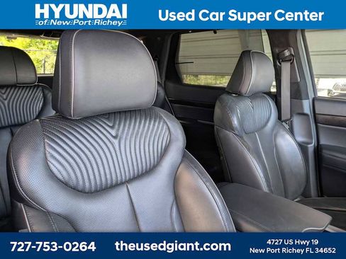 Used 2024 Hyundai Palisade Calligraphy image 6