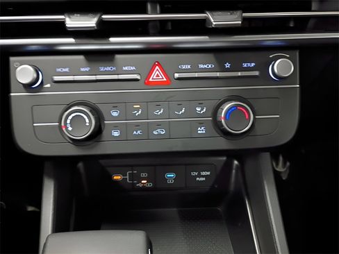 New 2026 Hyundai Tucson SE image 18