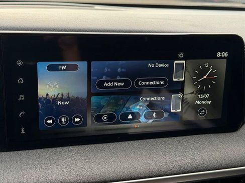 Certified 2025 Nissan Kicks SV FWD image 27