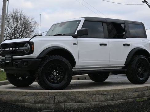 Used 2023 Ford Bronco Wildtrak image 1