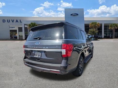 Used 2024 Ford Expedition XLT AWD/4WD image 4