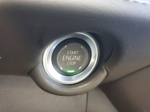 Used 2025 Chevrolet Tahoe LT image 28