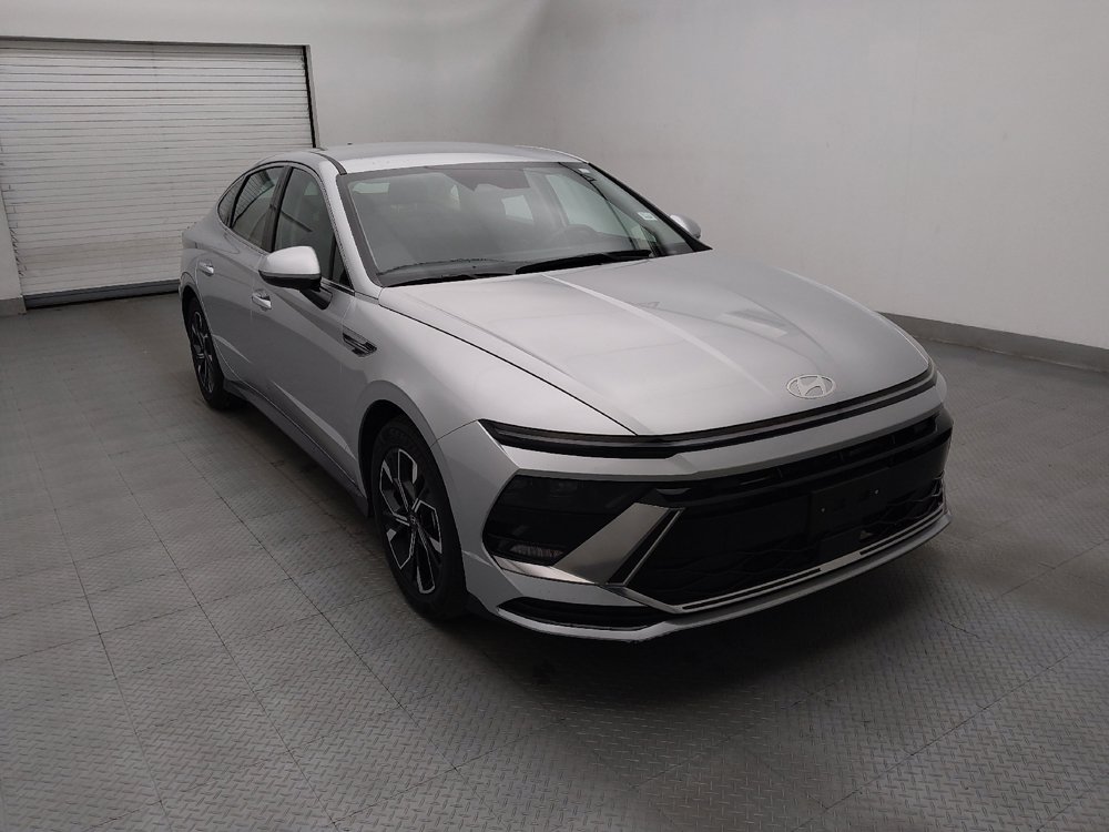 Used 2025 Hyundai Sonata SEL FWD image 13