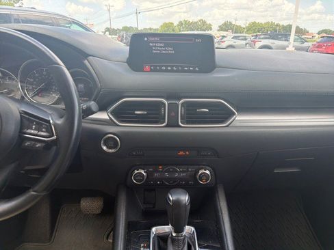 Used 2018 MAZDA CX-5 Touring w/ Preferred Equipment Package FWD image 17