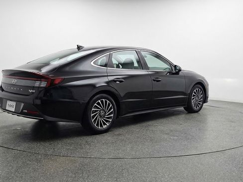 Used 2025 Hyundai Sonata SEL FWD image 9