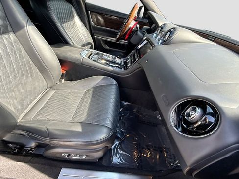 Used 2018 Jaguar XJ L Portfolio image 14