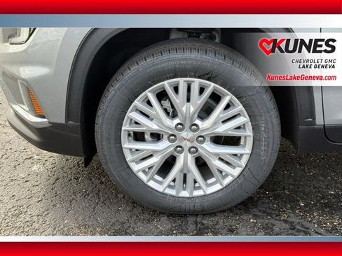 New 2026 GMC Acadia Elevation w/ Elevation Premium Package AWD/4WD image 11