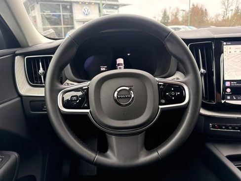 Used 2025 Volvo XC60 B5 Plus AWD/4WD image 18
