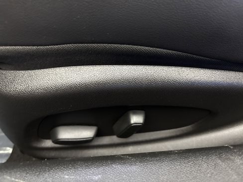 Used 2017 Chevrolet Camaro SS image 13