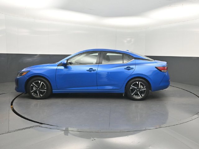 Used 2025 Nissan Sentra SV w/ All-Weather Package FWD image 3
