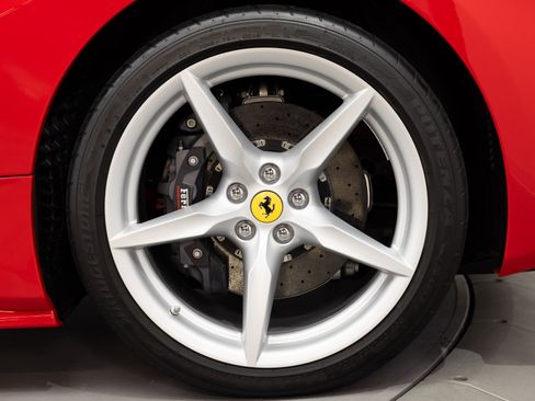 Certified 2019 Ferrari 488 Spider RWD image 22