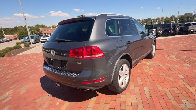Used 2014 Volkswagen Touareg VR6 AWD/4WD image 9