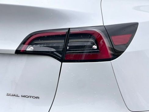 Used 2023 Tesla Model Y Long Range image 9