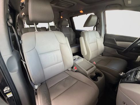 Used 2012 Honda Odyssey Touring Elite image 23