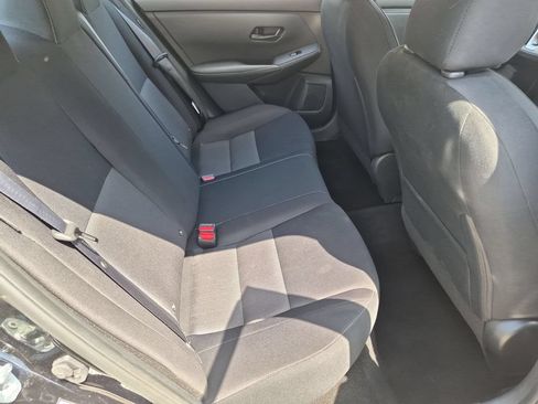 Used 2025 Nissan Sentra SV FWD image 29