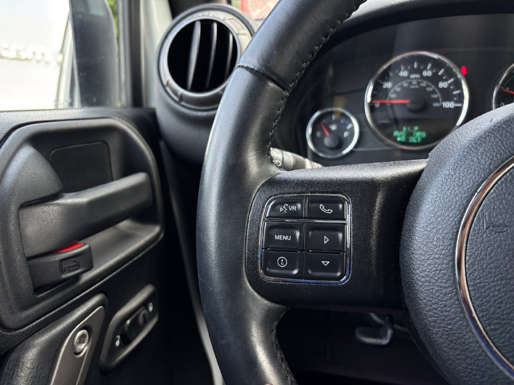 Used 2018 Jeep Wrangler Unlimited Sport S AWD/4WD image 22