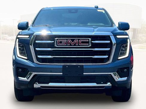 Used 2026 GMC Yukon Elevation w/ Elevation Premium Package AWD/4WD image 2