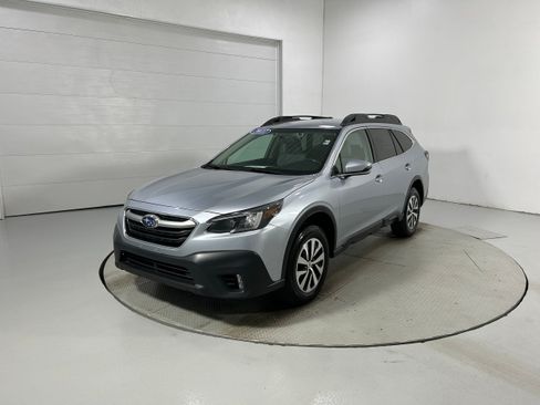 Used 2022 Subaru Outback Premium AWD/4WD image 19