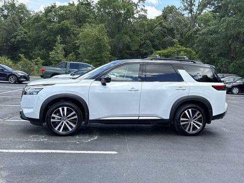 Used 2025 Nissan Pathfinder Platinum w/ Cargo Package FWD image 13